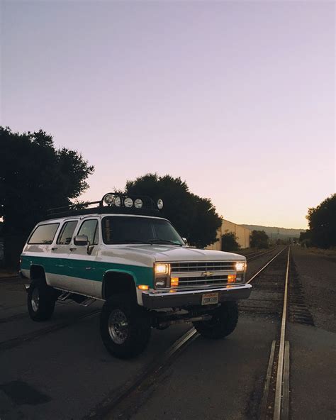 Lifted Square Body Chevy Suburban Gets A New Rebirth Chevy Suburban