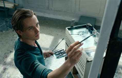 Never Look Away Review This German Drama Is One Of The Best Films Out Right Now The