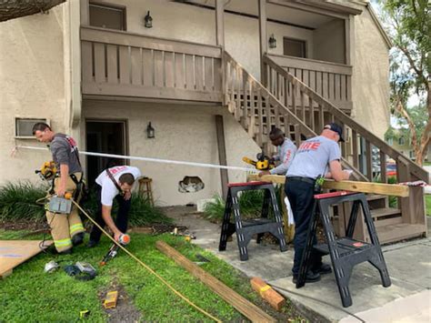 Firefighters Help Shore Up Building Struck By Vehicle In Casselberry Orlando