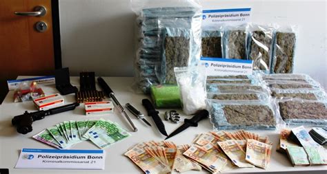 Großeinsatz In Nrw Mutmaßliche Drogenhändler Festgenommen Sek
