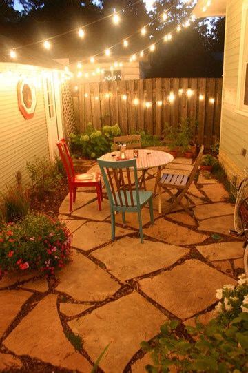 Having a small backyard does not mean your backyard landscaping options are few. 10 Landscape Design Ideas for Small Backyards