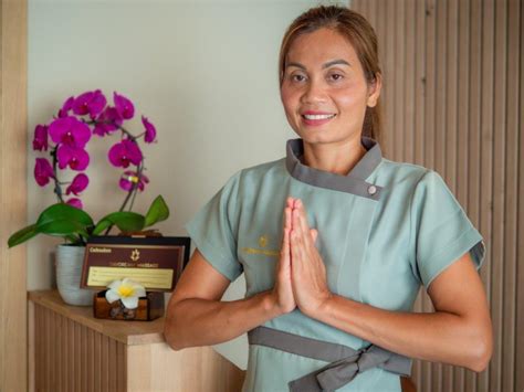 Authentieke Thaise Massage In Een Ontspannen Sfeer Gazetvanstekenebe