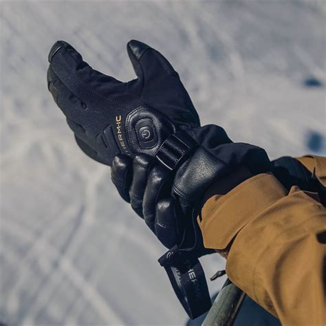 The Perfect Heated Ski Glove Mens Gloves Skiing Outfit Gloves