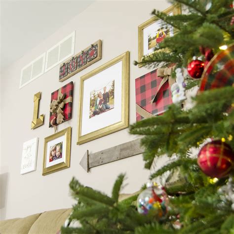 How To Decorate A Gallery Wall For Christmas Unoriginal Mom