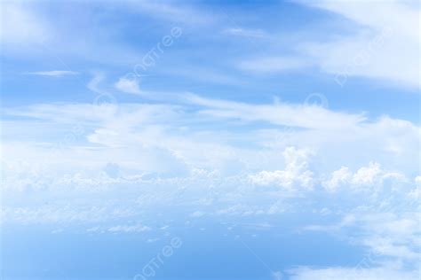 Langit Biru Dan Awan Putih Di Atas Awan Langit Biru Baiyun Langit