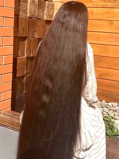 Video A Huge Amount Of Healthy Hair Long Hair Styles Very Long Hair Long Hair Girl