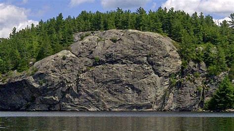 French River Rock Jumpers Risk Lives In 9 Storey Leap Sudbury Cbc News