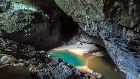 Deep In Vietnam Exploring A Colossal Cave The New York Times