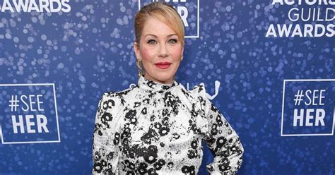 Christina Applegate Suffers From Multiple Sclerosis Reveals Its Been