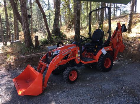2017 Kubota Bx23s With Mid Mount Mower Outside Victoria Victoria