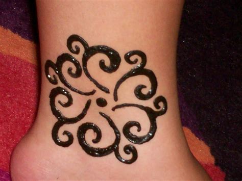 Beginner Simple Wrist Henna Tattoo Designs Sofisticatedlady