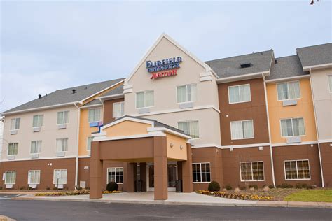 Fairfield Inn And Suites Memphis East Tourist Class Memphis Tn Hotels
