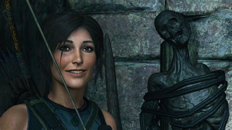 Tomb Raiders Lara Croft Cant Stop Grinning And Its Cracking Me Up Cnet