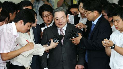 Samsung Is Under Scrutiny Again As South Korean Police Raid Offices