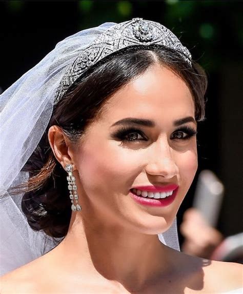 Someone Has Recreated Meghan Markles Wedding Day Makeup With Red