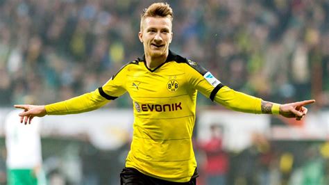 Marco Reus Makes A Run For The Front Cover Of Fifa 17 Push Square