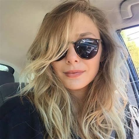 A Elizabeth Olsen Source On Instagram Elizabetholsen Liz Iconic Selfie