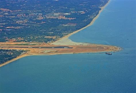 Hotel terbaik di lapangan terbang langkawi langkawi. Terengganu Hebat: Lapangan Terbang Terpanjang