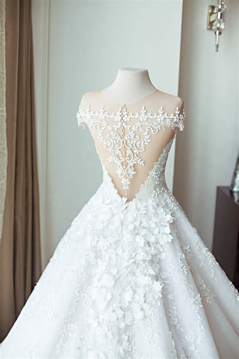 Rent wedding dresses at up to 70% off retail price. Mak Tumang 001 | Wedding Dress Rental | Bottega Bellance