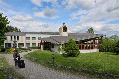 Tischgemeinschaft mit den schwestern und gästen 40 Jahre Haus der Stille in St. Ulrich am Waasen - Leibnitz