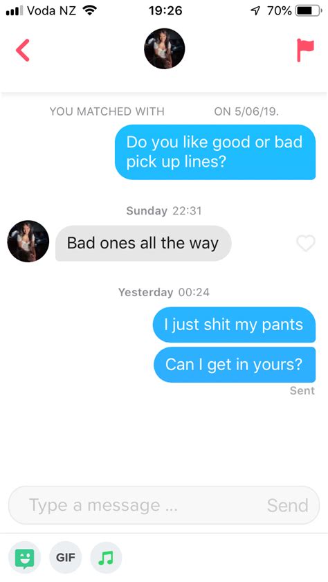A subreddit for all your pick up line needs. She doesn't like bad pick up lines : Tinder