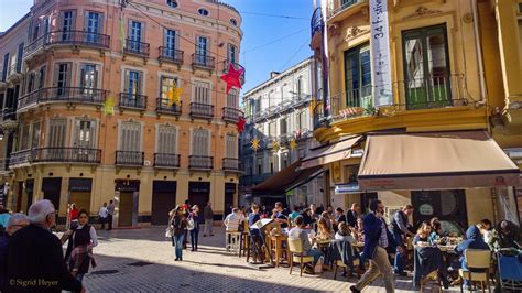 Sevilla ist die hauptstadt der autonomen region andalusien und der provinz sevilla von spanien. Die Altstadt von Málaga - - hier: Málaga. | Fotokunst ...