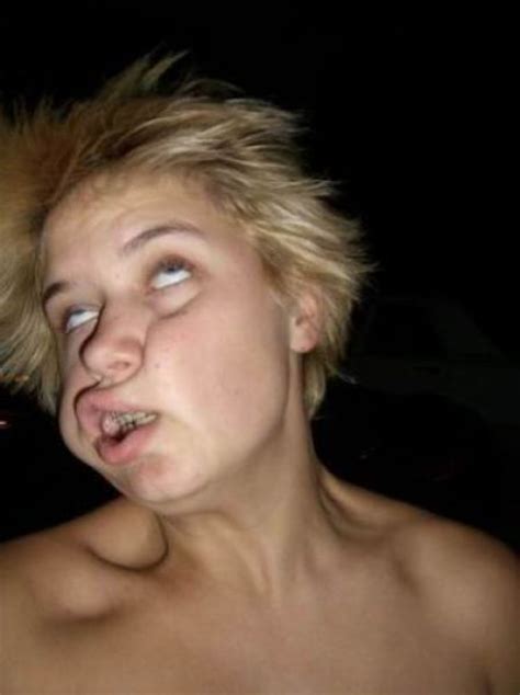 People Making Funny Faces 70 Pics