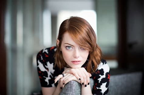 Hd Wallpaper Emma Stone Redhead Actress Women Blue Eyes Painted