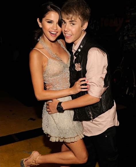 Throwback Justin Bieber And Selena Gomezs Timeless Love Story Captured