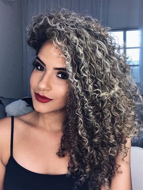 Cabelo Cacheado Com Luzes Inspira Es Dicas Como Fazer E Manter