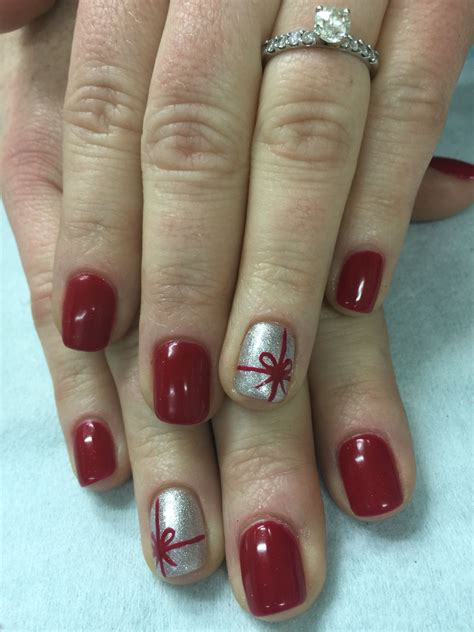 Red Gliiter, Silver sparkle with an adorable bow Christmas ... 25+ nail designs with fall.