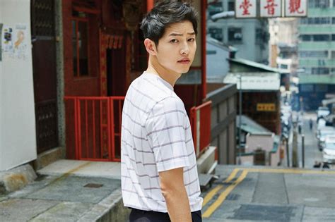 Father, mother, older brother, younger sister. Song Joong Ki Jadi Mafia Italia dalam Vincenzo : Okezone ...