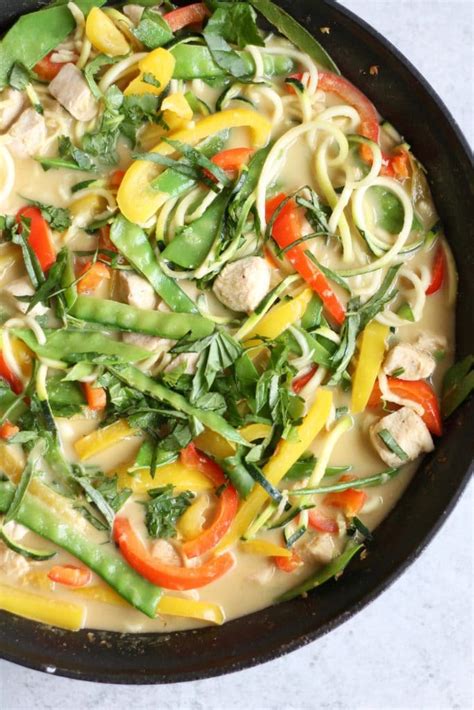 Enjoy a side of jasmine rice with red bell pepper, zucchini, carrots and peas for a green curry that's sure to impress. Thai Green Curry Chicken Vegetable Zucchini Noodles ...
