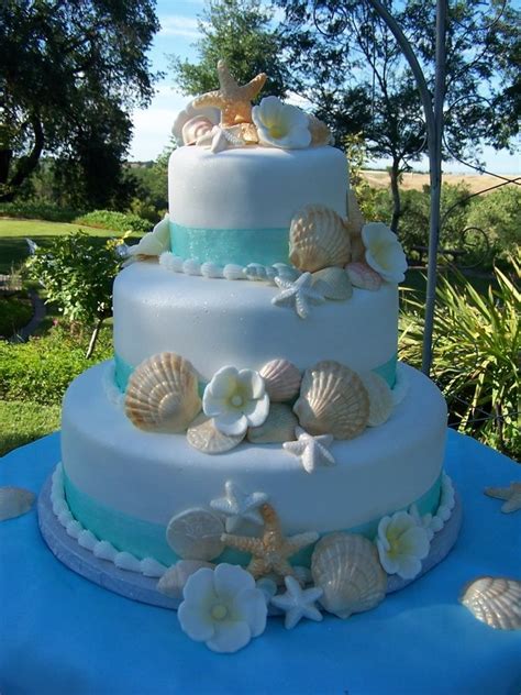 Making koozies part of a destination wedding has stood the test of time and are still a front runner as a thing to behold. Beach Theme Wedding Cake — Seashells /Ocean/Beach | Beach ...