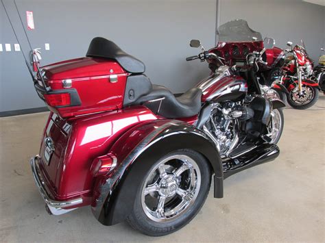 For example, a 2021 heritage classic in vivid black with an msrp of $18,999, 10% down payment and amount financed of $17,099.10, 60 month repayment. 2012 Harley-Davidson Tri-Glide Ultra Classic - FLHTCUTG ...