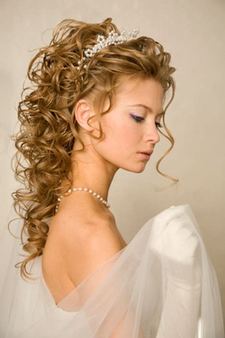 Embrace that short curly hair of yours and take it to the next level with the help of a diffuser. Wedding hairstyles for long hair with tiara