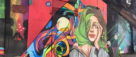 Sur Les Murs De Santiago Du Chili Un Hymne Coloré à La Femme Cotal France