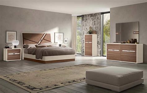 High Gloss Lacquered Bed Ef 558 Modern Bedroom Furniture