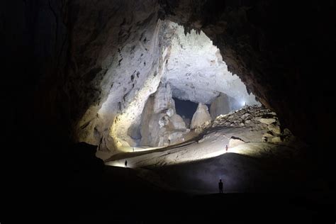 Son Doong Cave Phong Nha Ke Bang National Park Vietnam The Largest