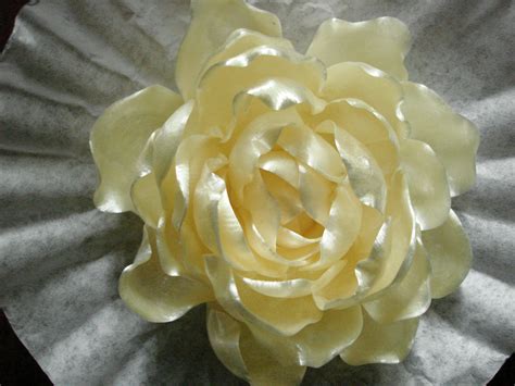 Shop our range of high quality artificial flowers. Pulled Sugar Peony | Sugar art, Faux flowers, Flowers