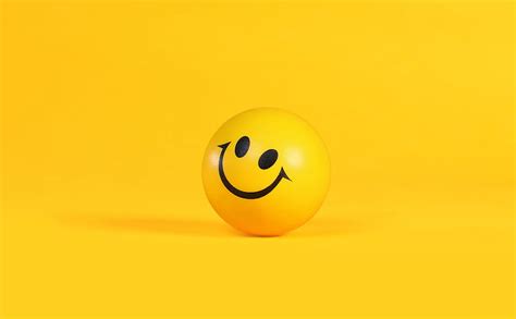 5k Free Download Smiley Ultra Funny Smile Yellow Comic Happy