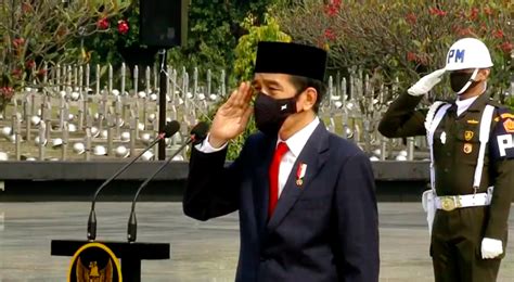 Presiden Jokowi Pimpin Upacara Peringatan Hari Pahlawan Di Tmp Kalibata