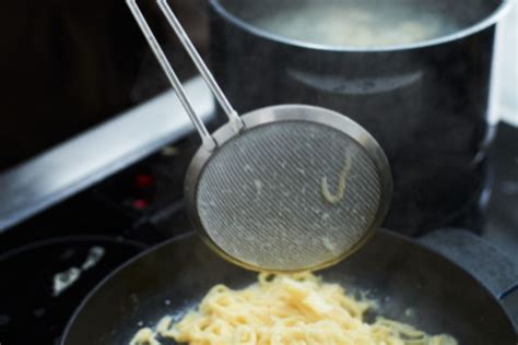 Wie macht man eigentlich Spätzle