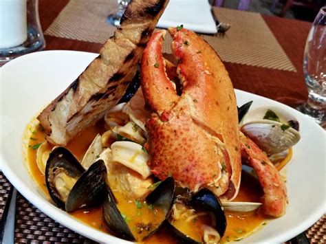Our take on the décor, service, ambience, wine list and other factors are explored within our full reviews, which are simply a click away. Best Cioppino Outside of San Francisco | Restaurants ...