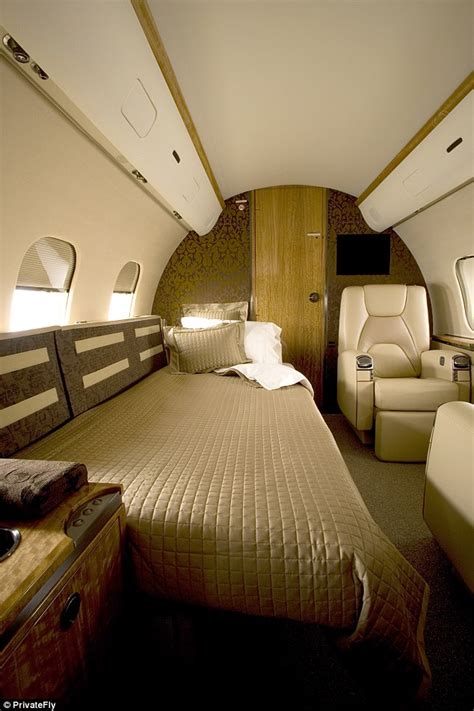 The first model of department that we will see has the square in this second design has been zoned the private area in one place (see right side of the plane), the. Private jet passengers' most amusing and bizarre requests ...