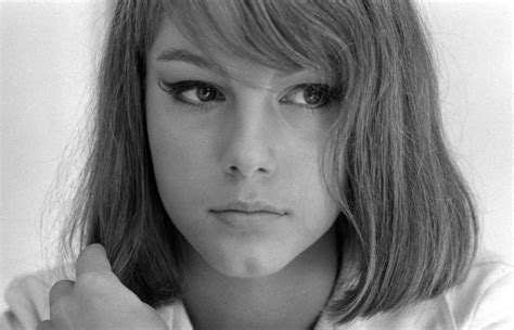Stefania sandrelli (born 5 june 1946 in viareggio, province of lucca) is an italian actress, famous for her many roles in the commedia their daughter amanda sandrelli, born in 1964, is also an actress. VANISHED EMPIRES: Seduced and Abandoned (1964) d. Pietro Germi
