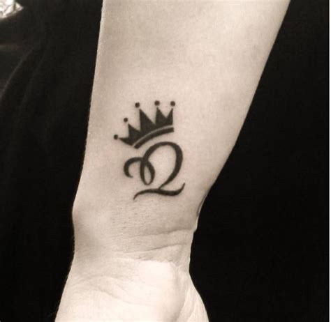 50 best queen tattoos for women 2019 crown spades heart tattoo ideas part 2