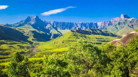 Drakensberg Mountain Range South Africa Natural World Safaris