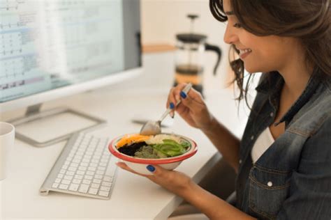 10 Healthy Eating Habits That Are Easy To Follow