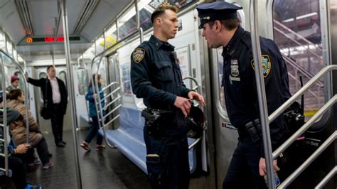 Fighting Nyc Subway Crime How Nypd Officers Keep The Rails Safe Amnewyork